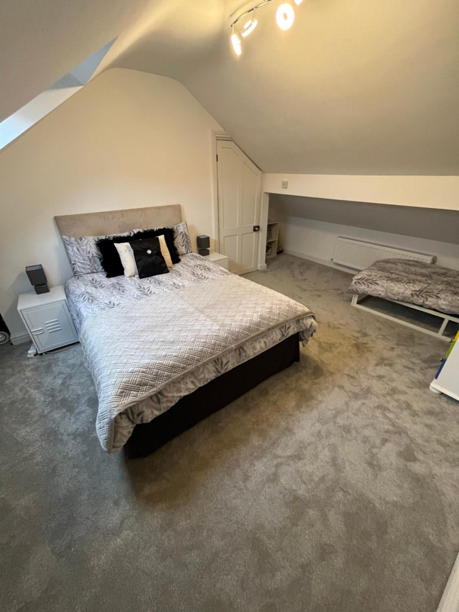 Wolf Hollow, Sleeps 4 Plus 2, Buxton Town Centre Exteriör bild